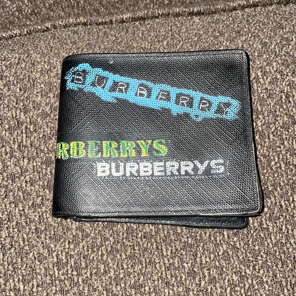 Burberry Wallet-Authentic